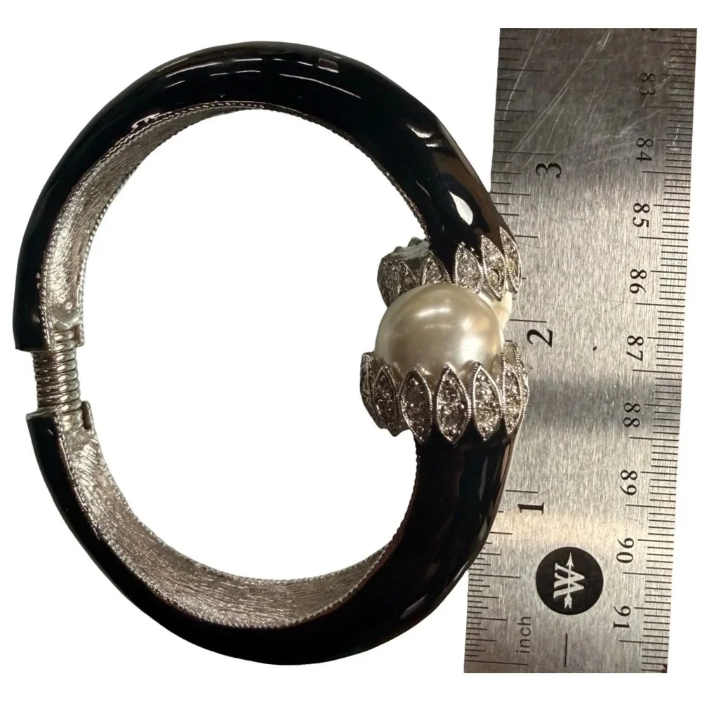 Kenneth Jay Lane Black Enamel Pearl Crystal Bypass Cuff Bracelet - Picture 6 of 9